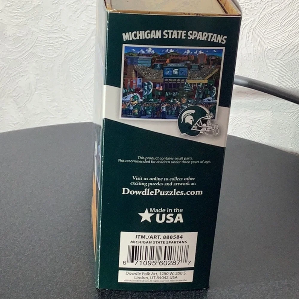 DOWDLE NEW - 100pc Puzzle - 16” x 20” when finished - Michigan State SPARTANS